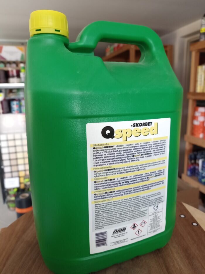 kupmaxpl przyspieszacz do betonu. Środek chemiczny, którego głównym zadaniem jest intensyfikacja procesu hydratacji cementu.